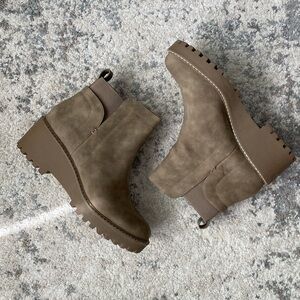 DV by DolceVita Rielle Ankle Boots